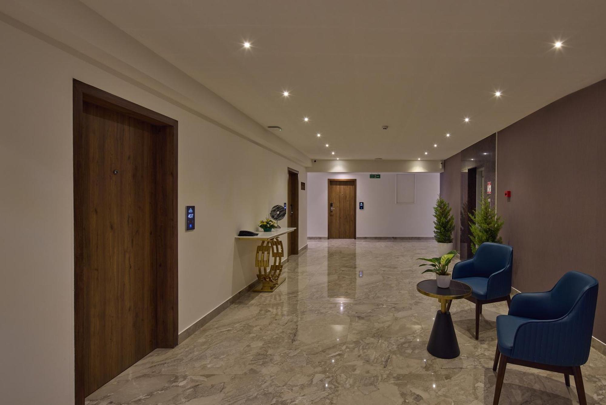Grand Continent Hebbal A Sarovar Portico Affiliate Hotel Bangalore Luaran gambar
