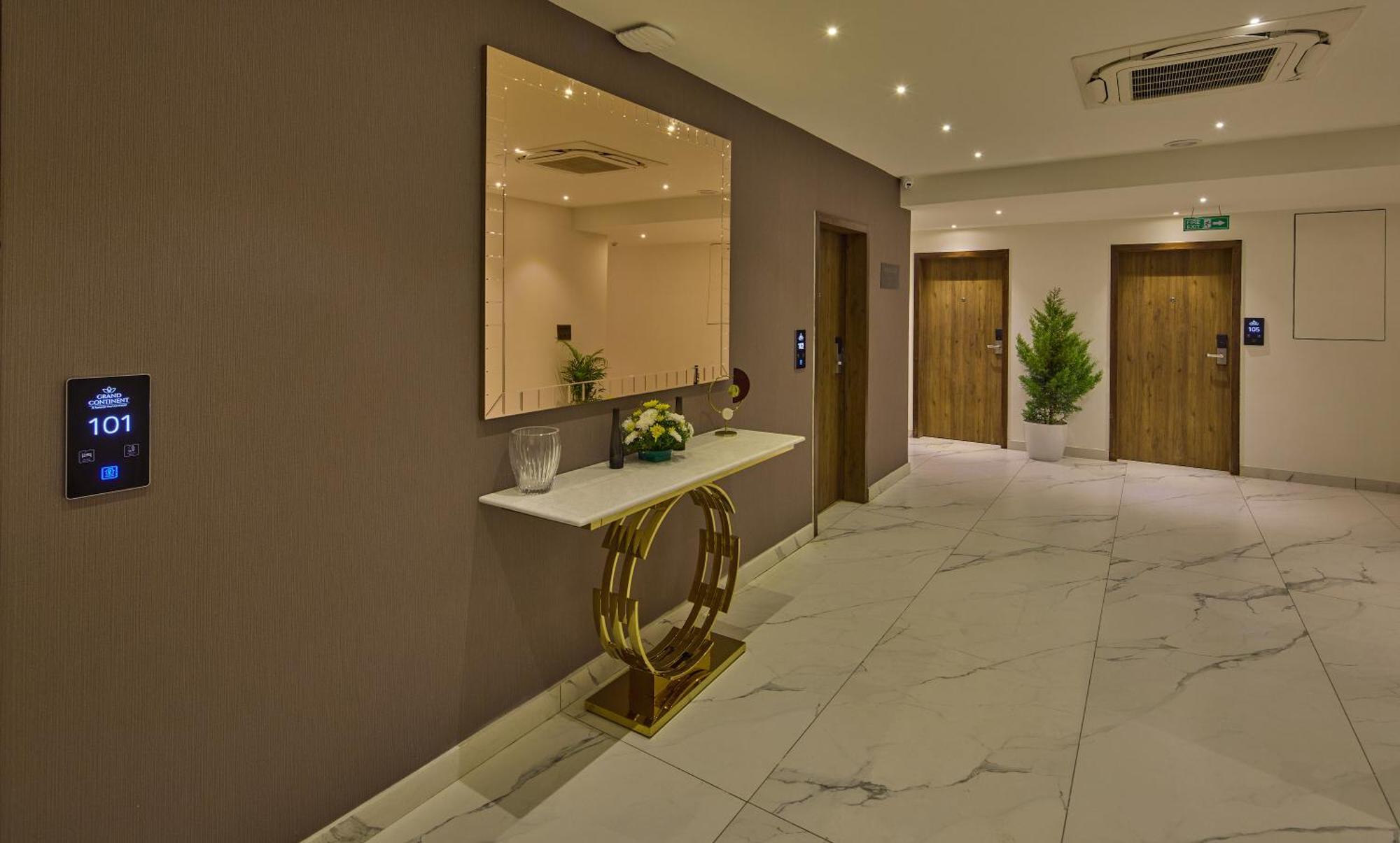Grand Continent Hebbal A Sarovar Portico Affiliate Hotel Bangalore Luaran gambar