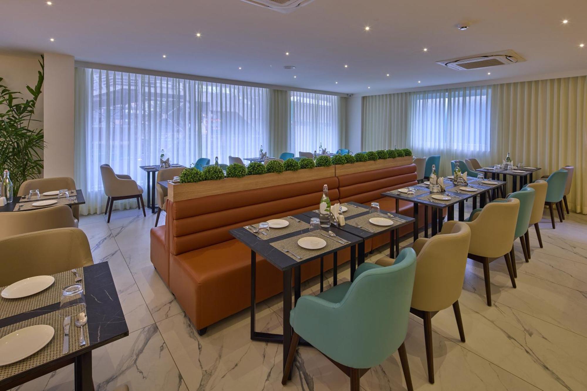 Grand Continent Hebbal A Sarovar Portico Affiliate Hotel Bangalore Luaran gambar