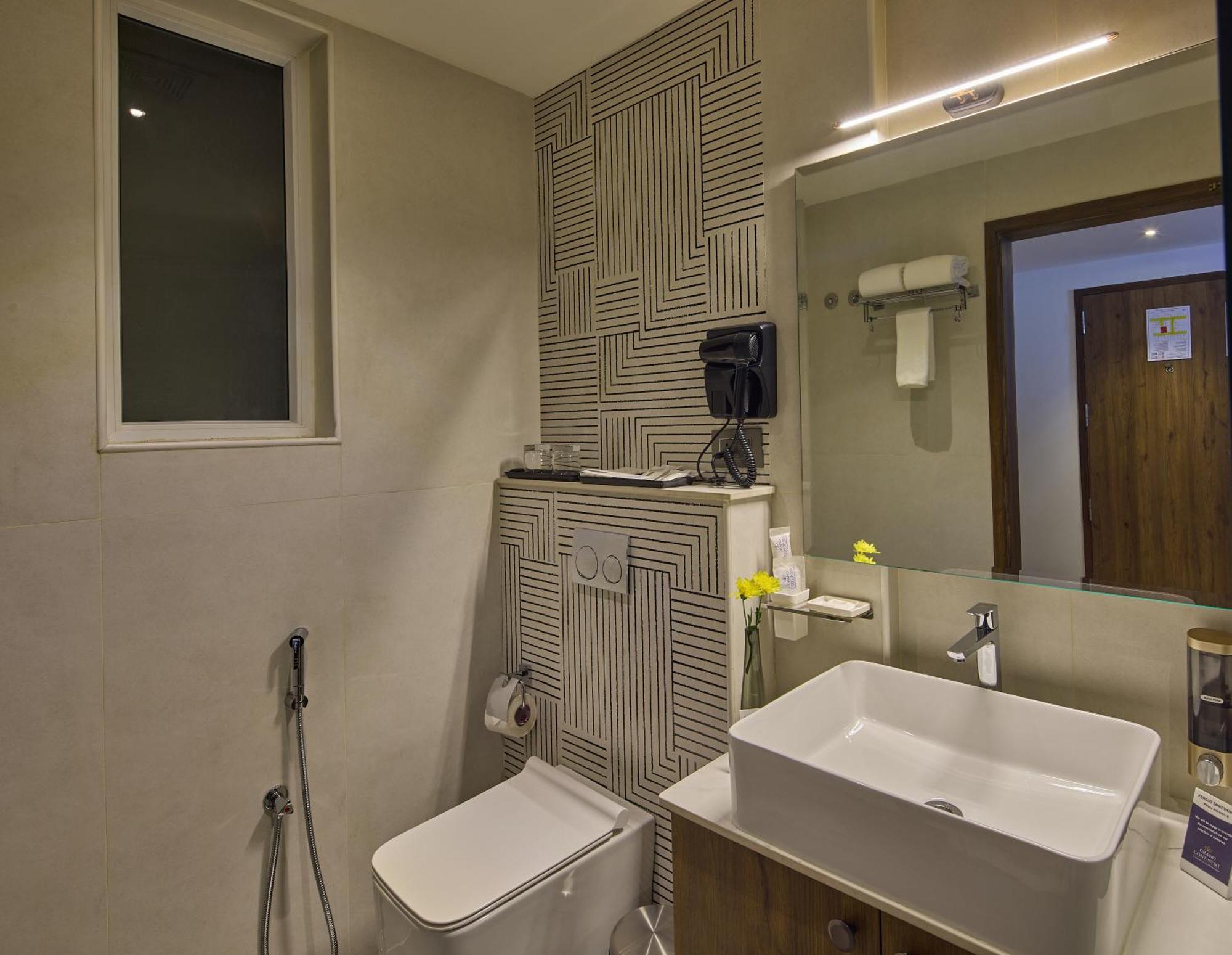 Grand Continent Hebbal A Sarovar Portico Affiliate Hotel Bangalore Luaran gambar